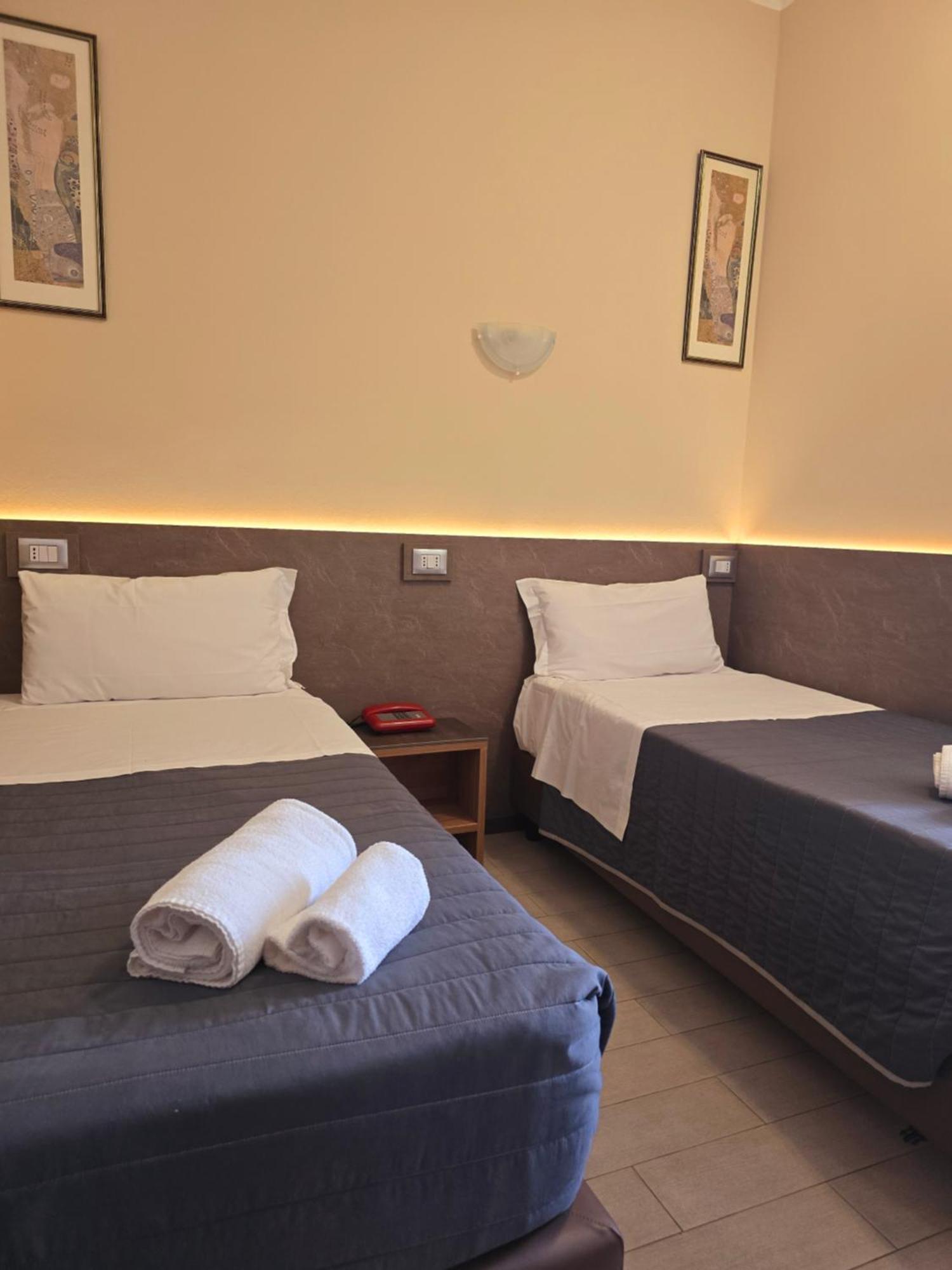 Hotel Romano Turijn Buitenkant foto